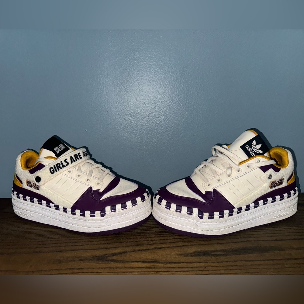 “Girls are awesome” Adidas shoe 9 1/2